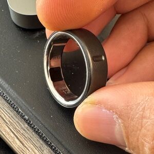 FOR SHOW ONLY, NOT WORKING Oura Ring Matte Black size 12
